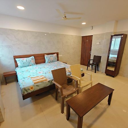 Saibala Lnn Hotell Chennai Eksteriør bilde