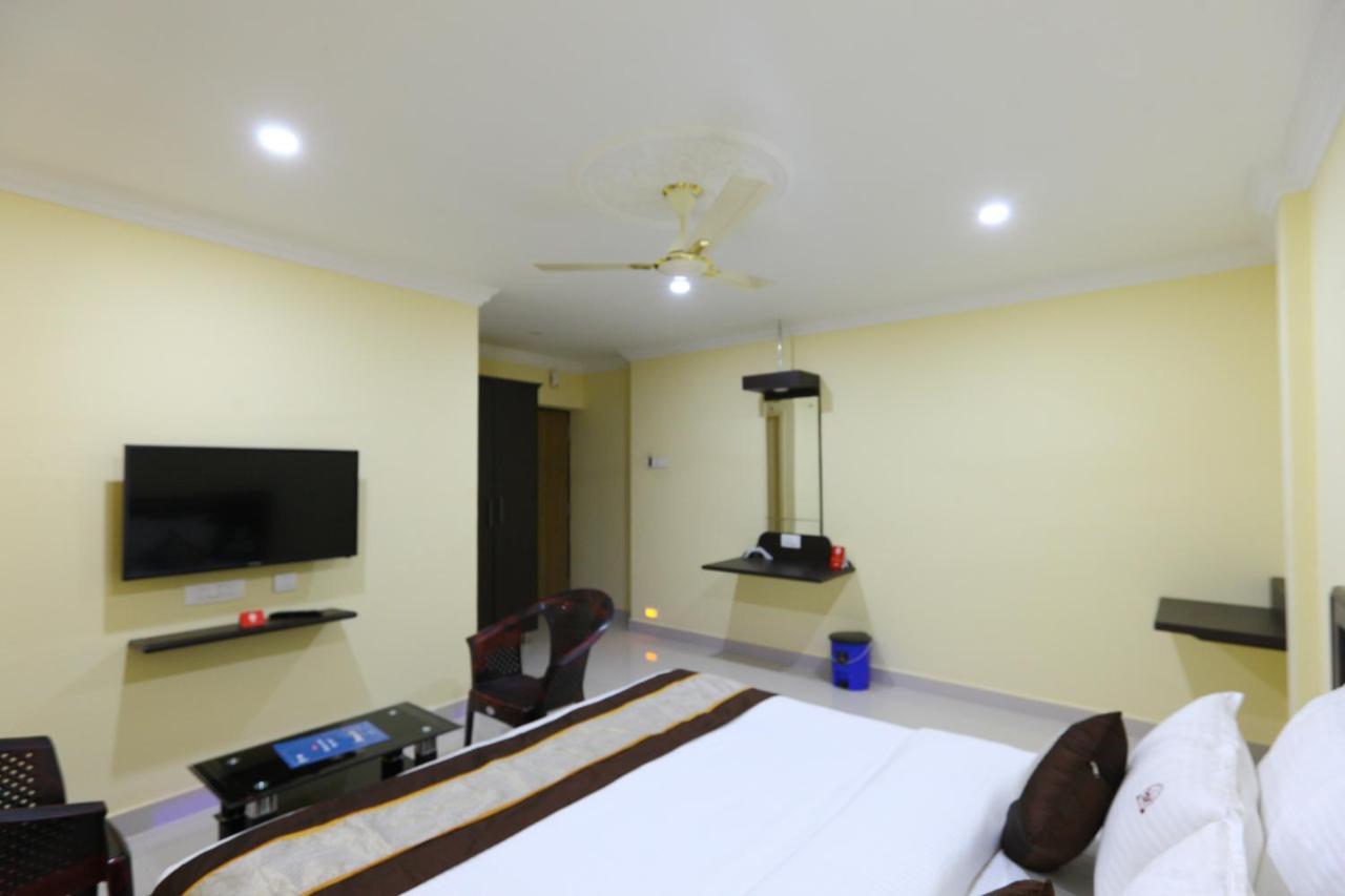 Saibala Lnn Hotell Chennai Eksteriør bilde